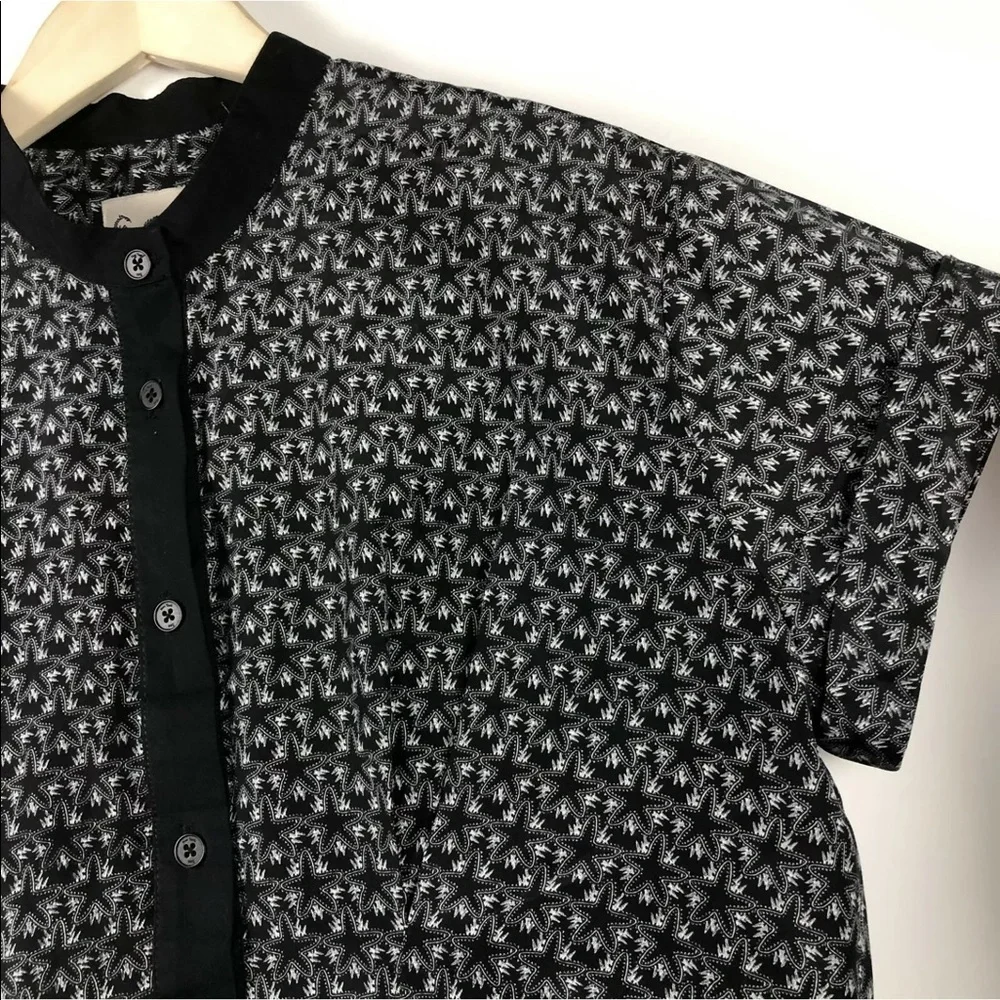 Sea - starfish button down top - Picture 2 of 5